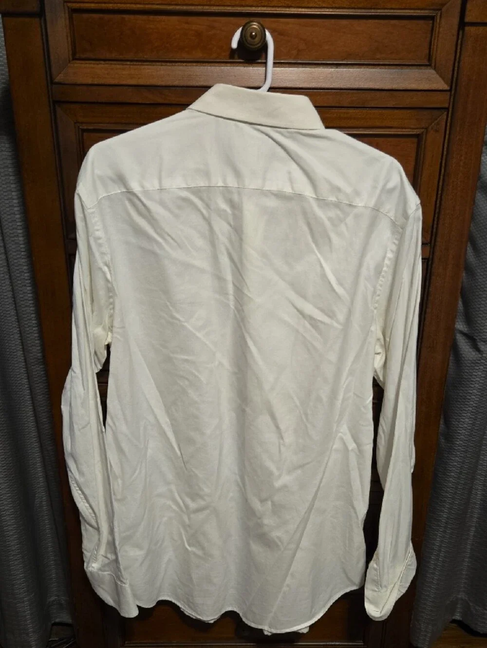 Banana Republic Men's Off-White Dress Shirt with Hidden Placket